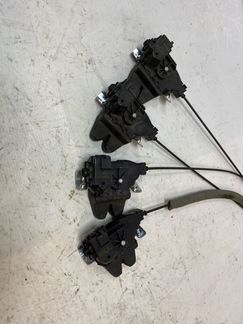 Замок крышки багажника Mercedes 212 204 213