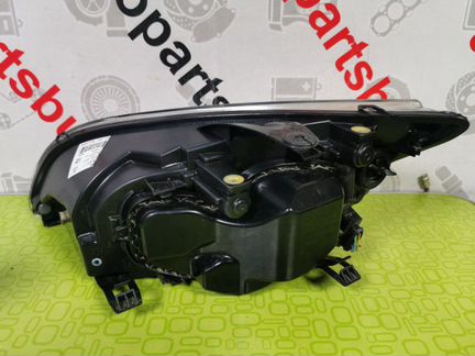 Фара правая Ford Focus 2 2005-2008