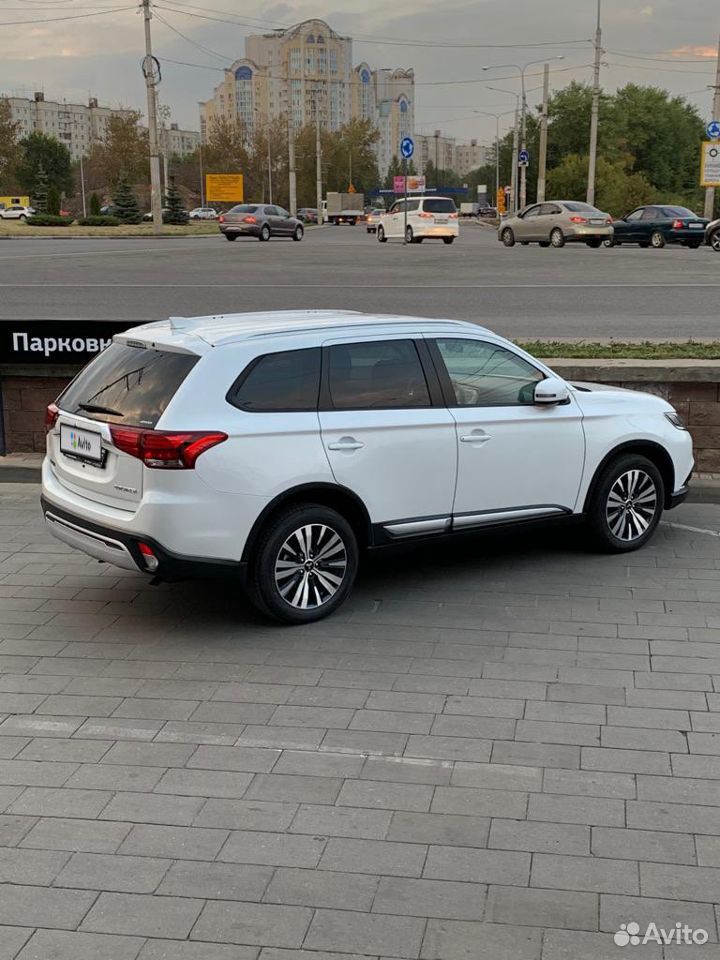 Mitsubishi Outlander, 2019