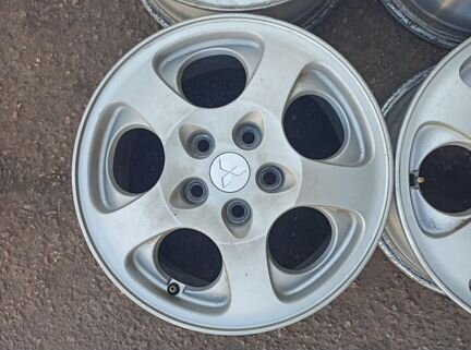 Диски бу оригинал R16 S на Mitsubishi