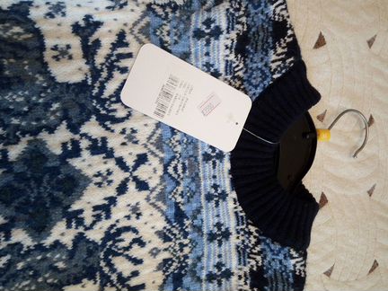 Свитер новый фирмы Pulltonic размер 122-128