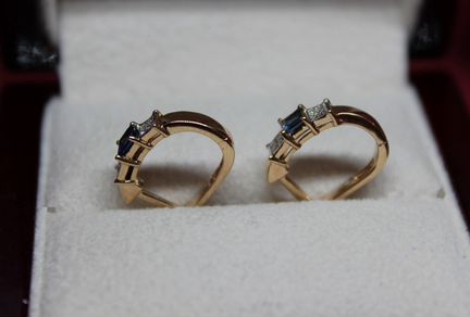 Золотые серьги с бриллиантами