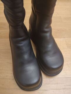 Новые сапоги из натуральной кожи