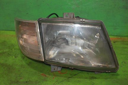 Фара передняя правая Mercedes V-Class W638 611.980