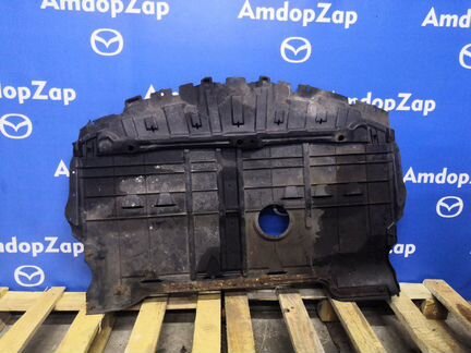 Пыльник двигателя Мазда 3 BK Z6 2008