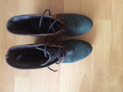 Ботинки замшевые