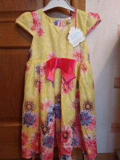 Нарядное платье 128р.134р