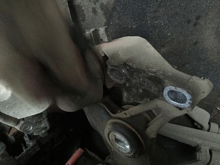 Кронштейн опоры двигателя vw passat b5 audi