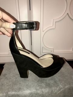 Босоножки на танкетке Zara Woman (38р)