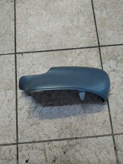 Кожух нижний зеркала Порше Каен 955