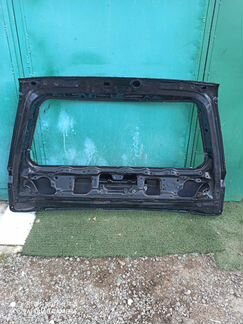 Крышка багажника (голая) Toyota Land Cruiser 200