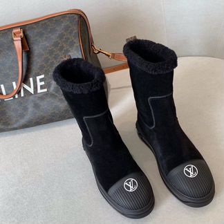 Зимние женские сапоги Louis Vuitton