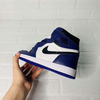 Кроссовки Nike Air Jordan 1
