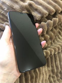 Телефон iPhone