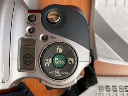 Фотоаппарат Olympus IS-200