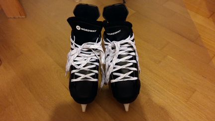 Коньки Nordway NDW 200 JR детские хоккейные 34 р