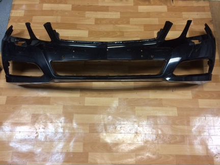 Бампер передний Мерседес 212