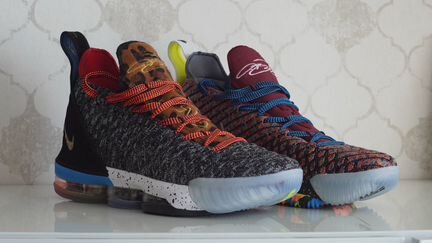 Продам кроссовки новые