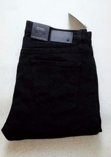 John Varvatos-джинсы.Оригинал из США.р-30