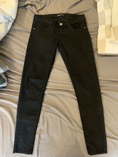 Джинсы черные terranova