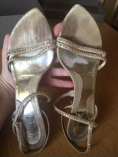 Босоножки Loriblu 39р