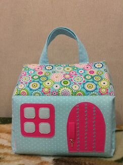 Кукольный домик сумочка для девочек. Выполнен из т