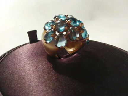 Pomellato кольцо