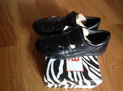 Новые Полуботинки школьные размер 37 Зебра