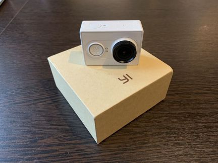 Экшн камера xiaomi yi
