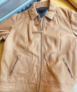 Кожаная куртка Massimo Dutti из наппы 48 размер