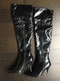 Высокие сапоги-ботфорты