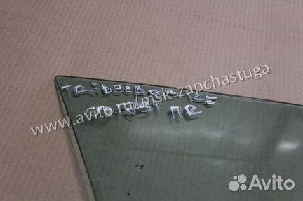 Стекло двери передней правой Subaru Tribeca (B9)