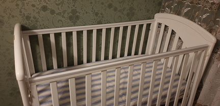 Кроватка детская