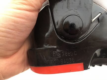 Горнолыжные ботинки