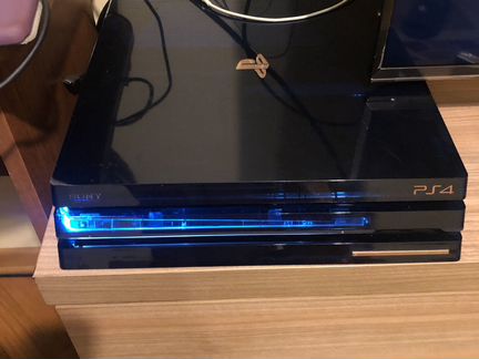 Ps4 pro 500 limited edition