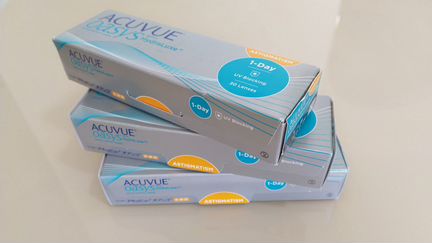 Линзы Acuvue Oasys with Hydraluxe