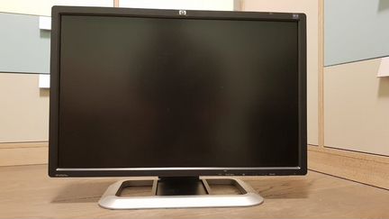 Монитор HP LP2475w 24