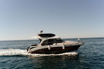 Катер Beneteau Antares 9, 2019