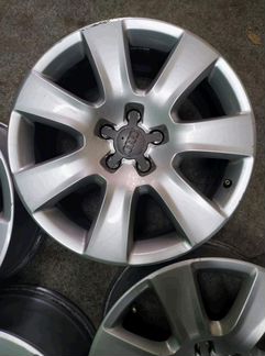 Диски бу оригинал R18 LU на Audi