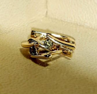 Серьги золотые с бриллиантами Россия