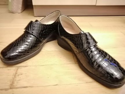 Женские туфли