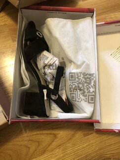 Босоножки, новые