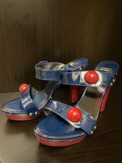 Босоножки (сабо) Stuart Weitzman в идеале