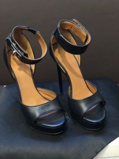 Босоножки Givenchy Оригинал