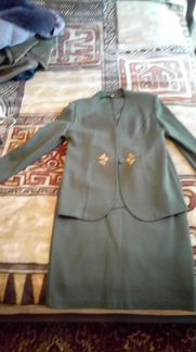 Пиджак с юбкой