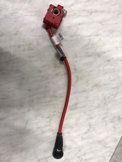 Плюсовой провод на BMW F10 F11