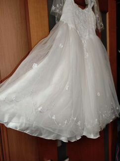 Платье праздничное