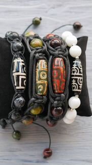 Браслеты шамбала со знаменитыми бусинами Дзи