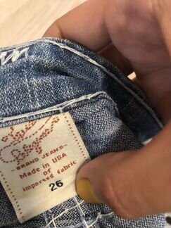 Джинсы True Religion