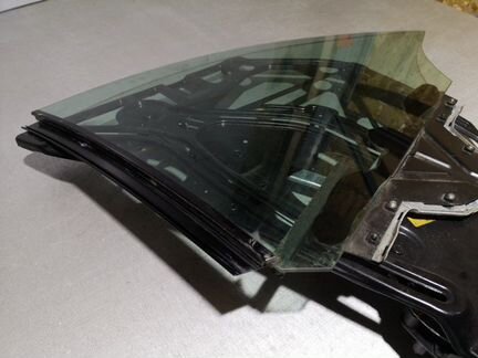 Стекло заднее левое Mercedes Clk-Class W208